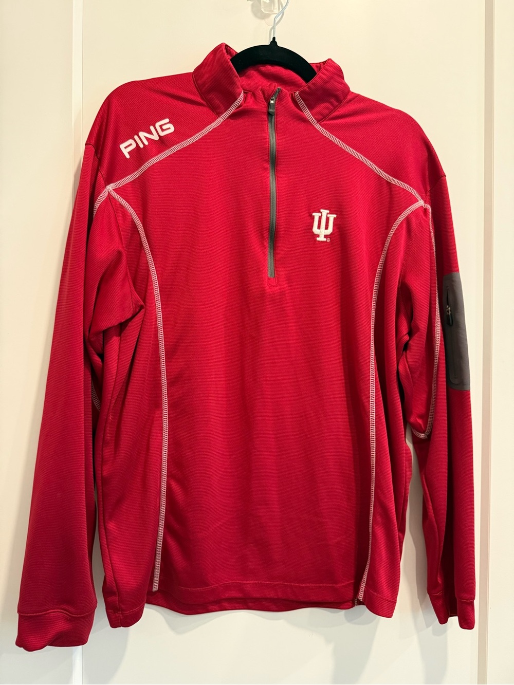 Indiana University Red Quarter-Zip Performance Pullover with IU Logo - Size L